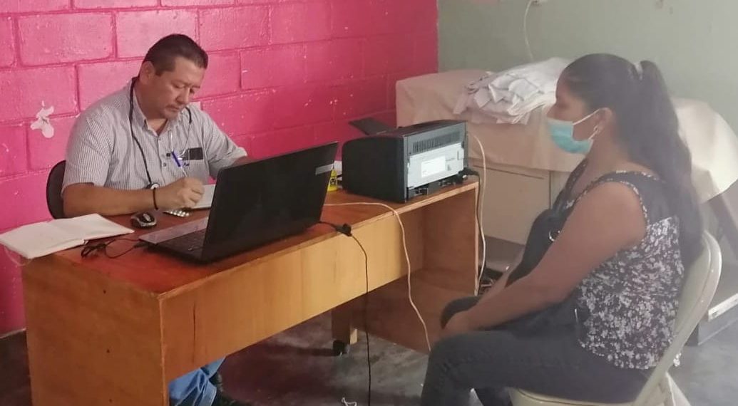 DIF Tuxtla Chico brinda servicios médicos a población vulnerable