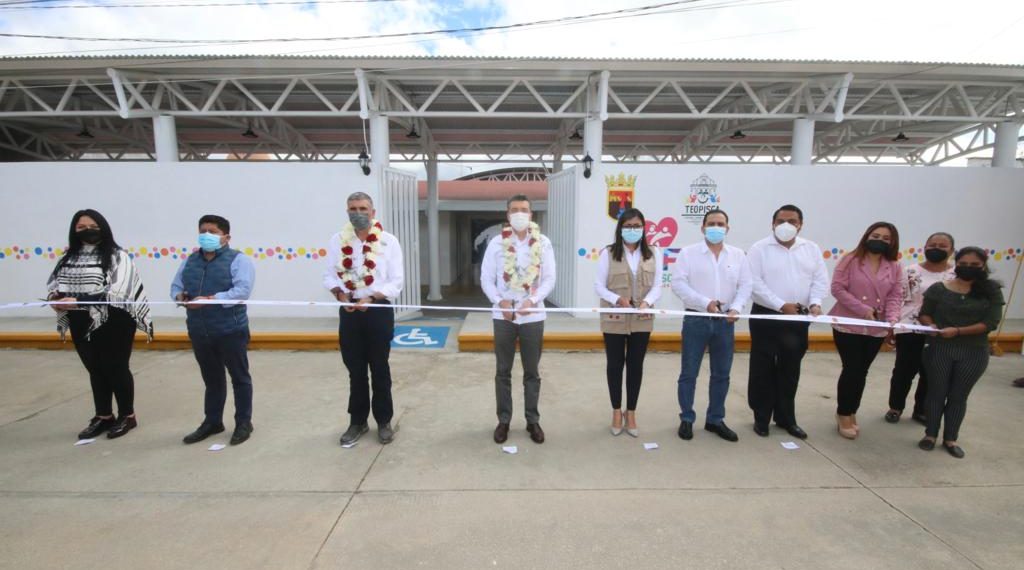 Inaugura Rutilio Escandón rehabilitación integral del Sistema DIF Municipal de Teopisca