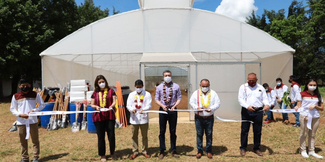 En Ángel Albino Corzo, Rutilio Escandón inaugura infraestructura educativa del Cecyte plantel 02