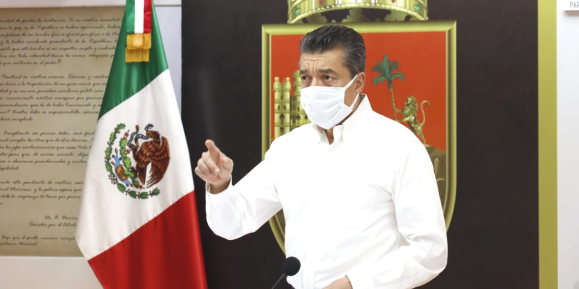 Rutilio Escandón reconoce labor del personal de salud para proteger a la población ante pandemia