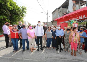 Inaugura Rutilio Escandón pavimentación de calles en colonias Caleras Maciel y Albania Baja de Tuxtla Gutiérrez