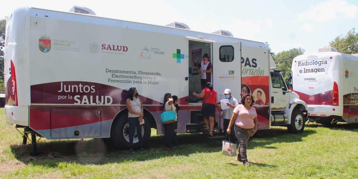 Mujeres tuxtlachiquenses las más beneficiadas con la “Caravana de la Salud”