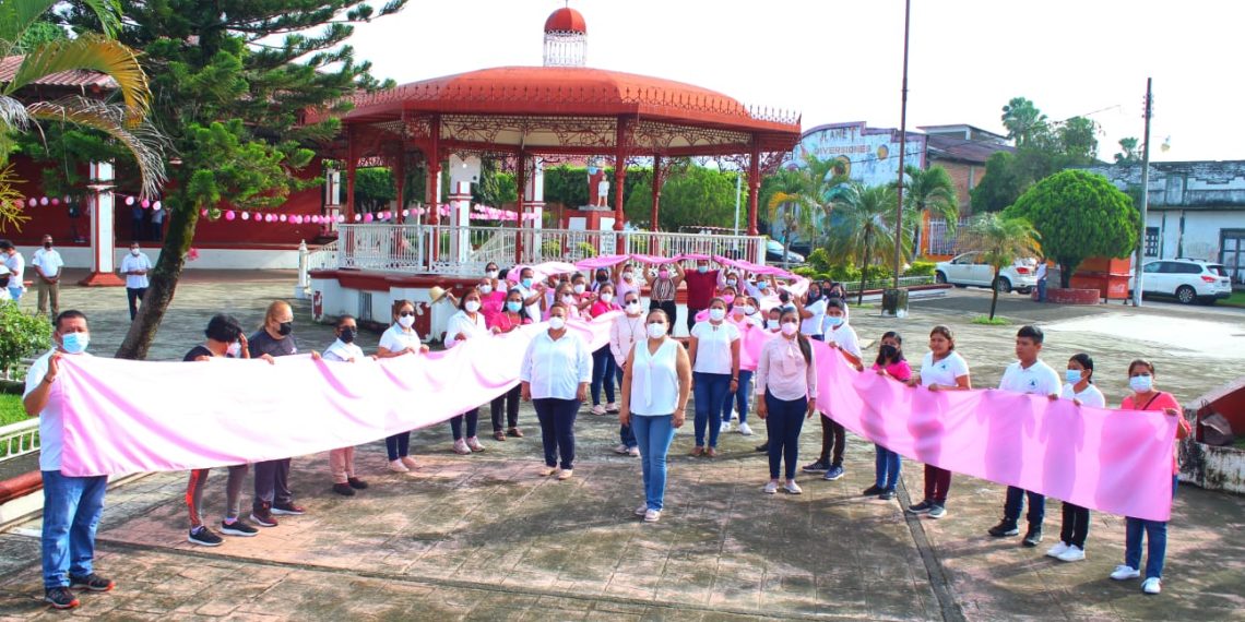 DIF y Ayuntamiento de Tuxtla Chico Conmemoran el Día Internacional de la Lucha contra el Cáncer de Mama