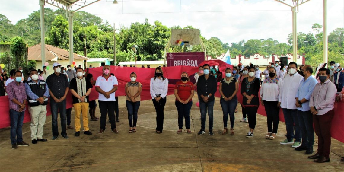 REALIZAN CONSULTA CIUDADANA Y BRIGADA ROSA EN EL EJIDO EL EDÉN DE TAPACHULA