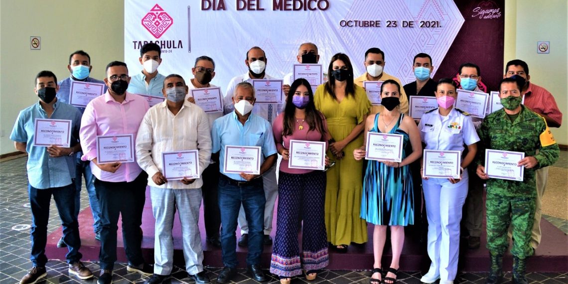 RECONOCE AYUNTAMIENTO DE TAPACHULA LA LABOR DE LOS MÉDICOS