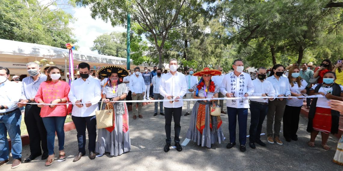 Inaugura Rutilio Escandón “Festival Coyatoc 2021” para el rescate cultural y la reactivación de la economía local