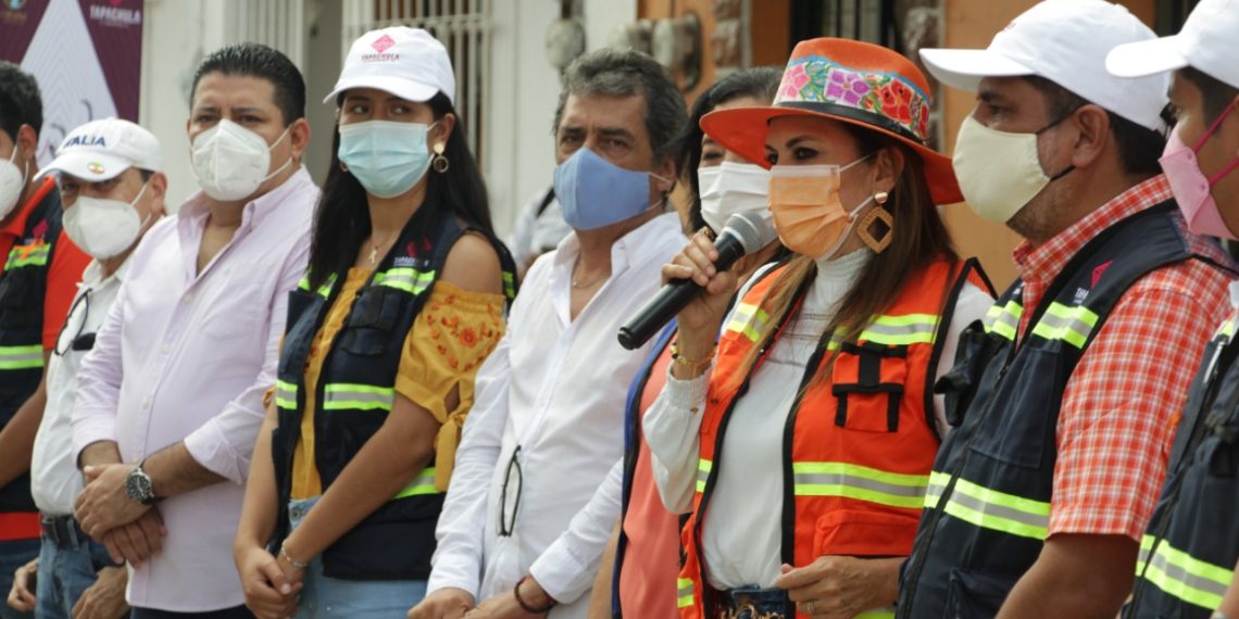 AYUNTAMIENTO DE TAPACHULA MODERNIZA VIALIDADES DEL CENTRO
