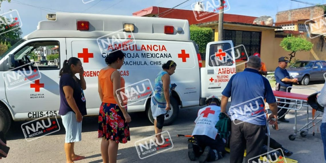 Joven motociclista se accidento al atravesarle un canino .