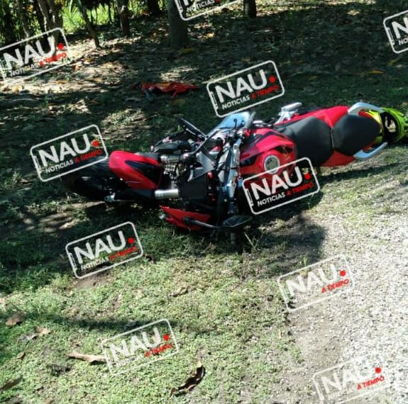 Dos lesionados al chocar dos motocicletas.