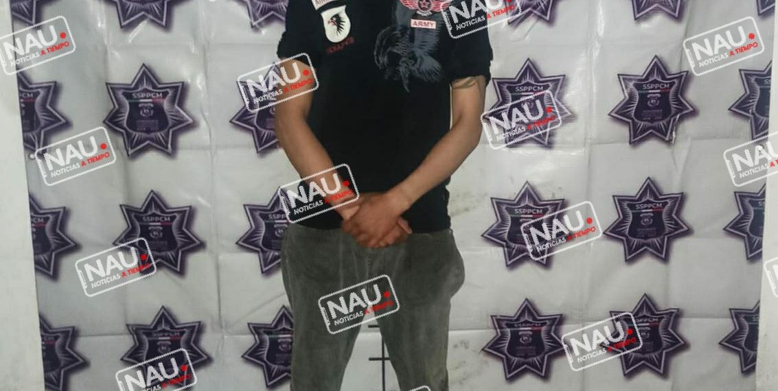 Detienen a sujeto con 4 bolsitas de marihuana.