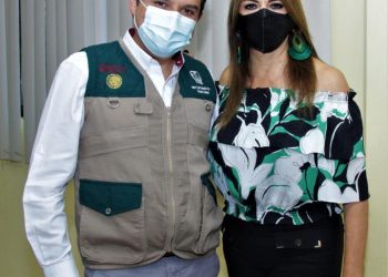 ZOÉ ROBLEDO Y ROSY URBINA SIGUEN FORTALECIENDO LA VACUNACIÓN POR EL COVID-19