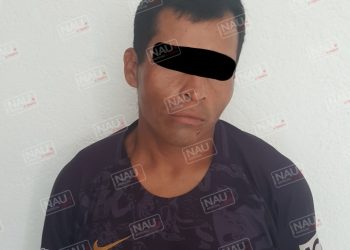 Por golpear a policías fue detenido