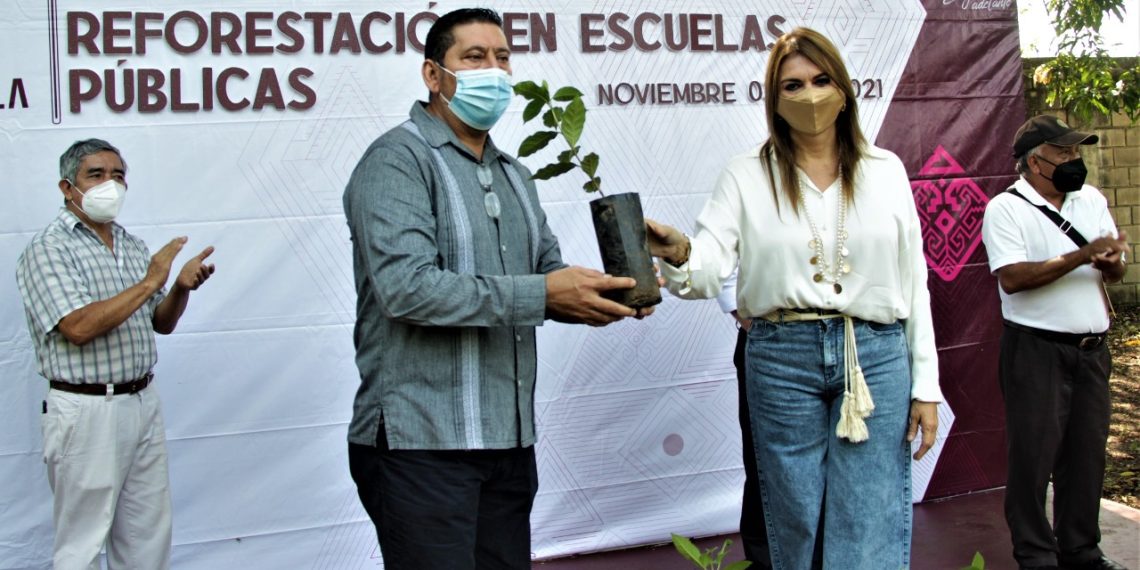 AYUNTAMIENTO DE TAPACHULA EMPRENDE PROGRAMA DE REFORESTACIÓN EN ESCUELAS PÚBLICAS