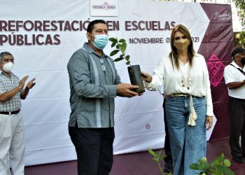 AYUNTAMIENTO DE TAPACHULA EMPRENDE PROGRAMA DE REFORESTACIÓN EN ESCUELAS PÚBLICAS