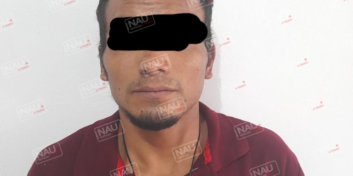 Sujeto que fue detenido con cuchillo es investigado por asalto