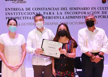 Instruye Rutilio Escandón a las instituciones a incorporar la perspectiva de género en cada acción