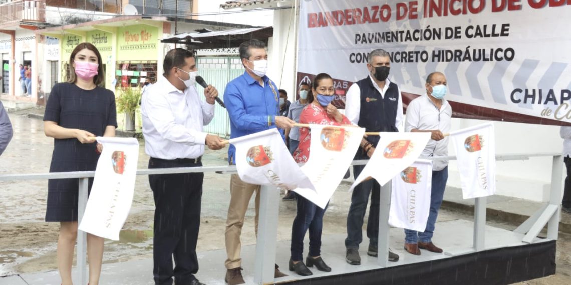 En tres años, se han invertido más de 90 mdp en obras y atención de Mapastepec: Rutilio Escandón