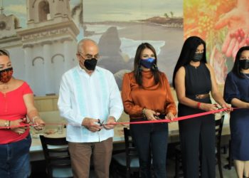 PARTICIPA ROSY URBINA EN LA PREINAUGURACIÓN DE RESTAURANT VIPS EN TAPACHULA