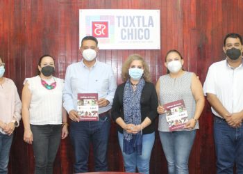 Al sostener una reunión con el Icatech