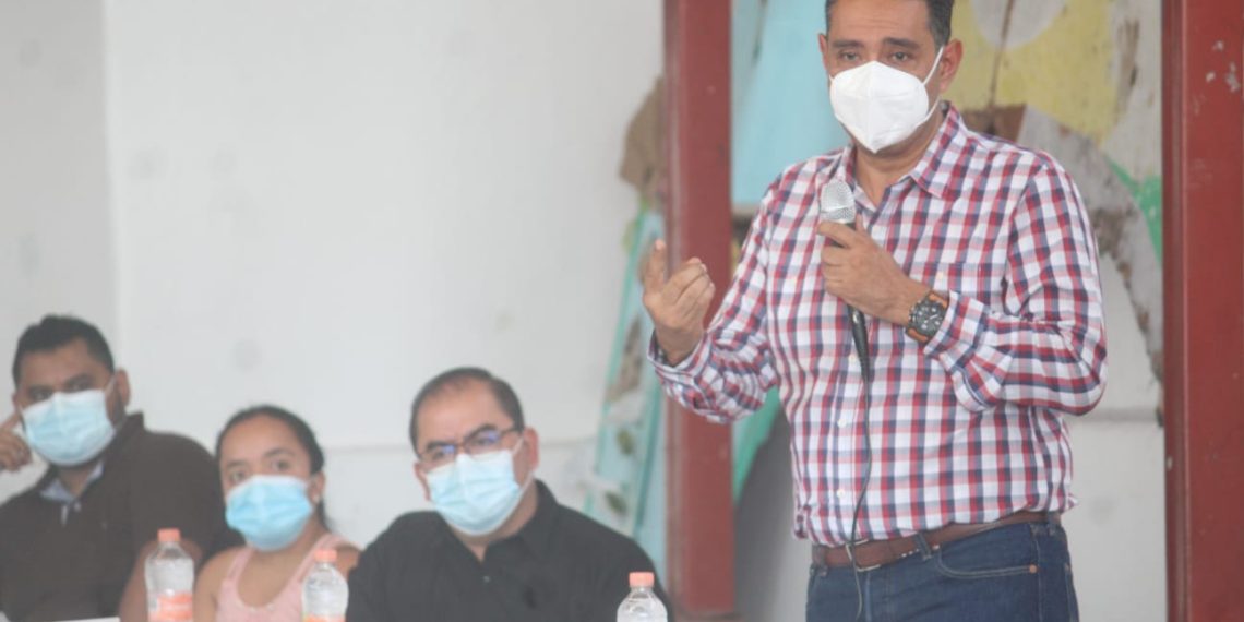 Sostiene Julio Gamboa reunión con representantes de iglesias católicas