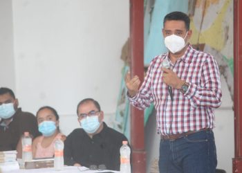 Sostiene Julio Gamboa reunión con representantes de iglesias católicas