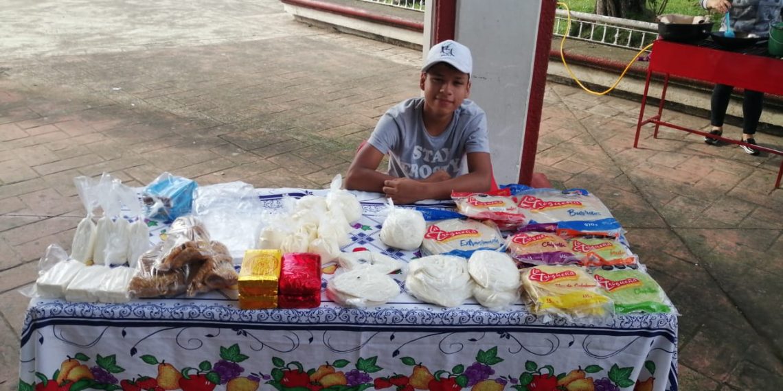 “Los domingos de artesanías y gastronomía” atractivo turístico de Tuxtla Chico