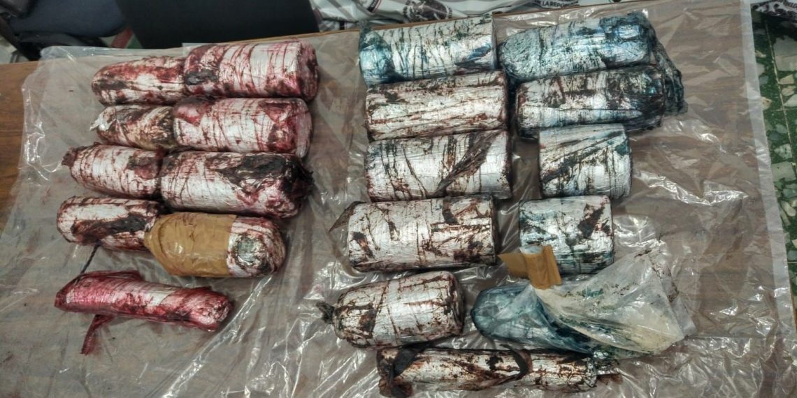 ASEGURA FGR MÁS DE 15 KILOS DE NARCÓTICO OCULTO EN UN CAMIÓN EN CHIAPAS