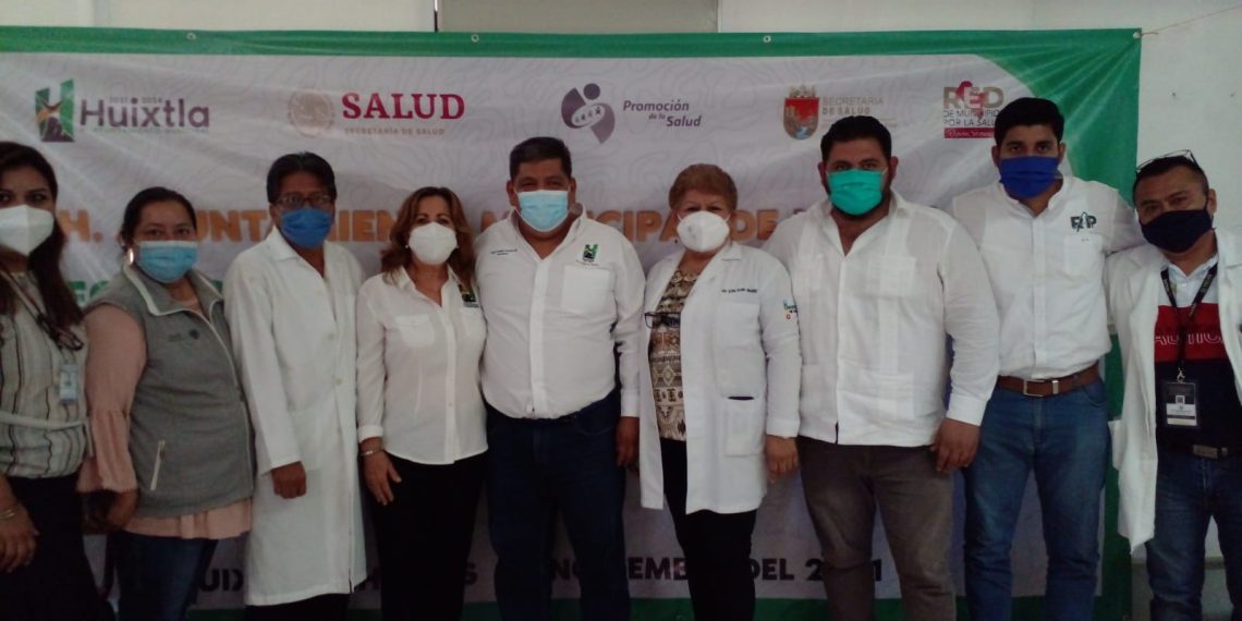 El Presidente Municipal Carlos Eduardo Salazar Gam; acudió a la integración de Comités Municipales de Salud Distrito VII en Huixtla