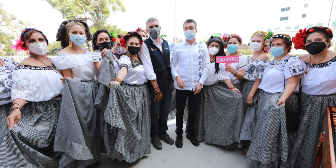 Inaugura Rutilio Escandón el paso a desnivel en el Libramiento Sur-11 Poniente de Tuxtla Gutiérrez