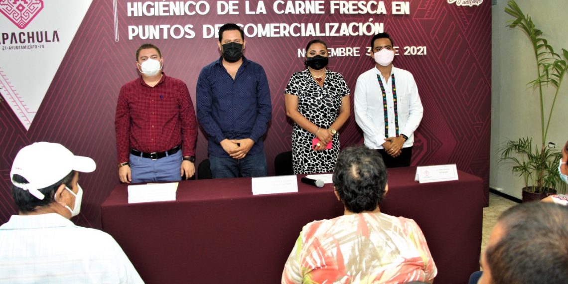 ASISTENTES AL CURSO MANEJO HIGIÉNICO DE CARNE FRESCA RECIBIERON CONSTANCIAS DE PARTICIPACIÓN