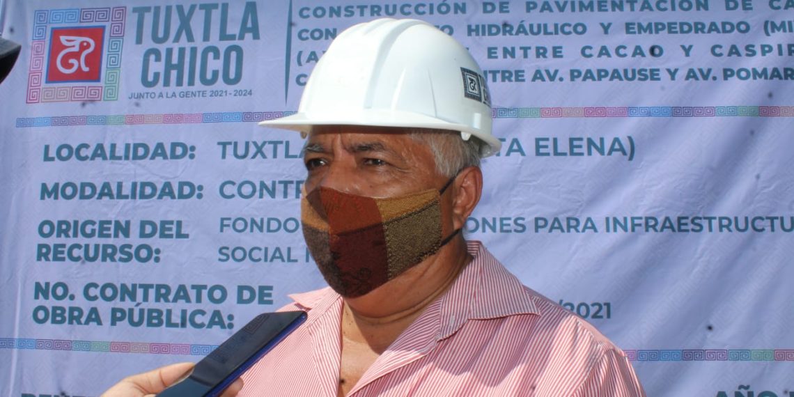 Tuxtlachiquenses agradecidos con las primeras gestiones de obras por parte de Julio Gamboa