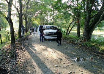 Fueron dos camionetas baleadas por la Guardia Nacional.
