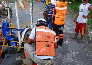 Vendedor de raspados resultó con lesiones leves.