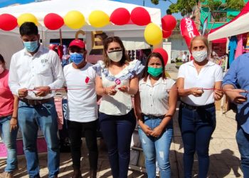 El H. Ayuntamiento Municipal que preside el C.P. Carlos Eduardo Salazar Gam; en Coordinación con el DIF Municipal que Preside Lic. Georgina Coutiño Verdugo; llevan a cabo el ¡BUEN FIN!