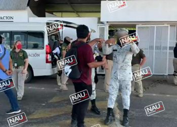 Elementos castrenses y del INM agreden a periodistas en Huehuetán.