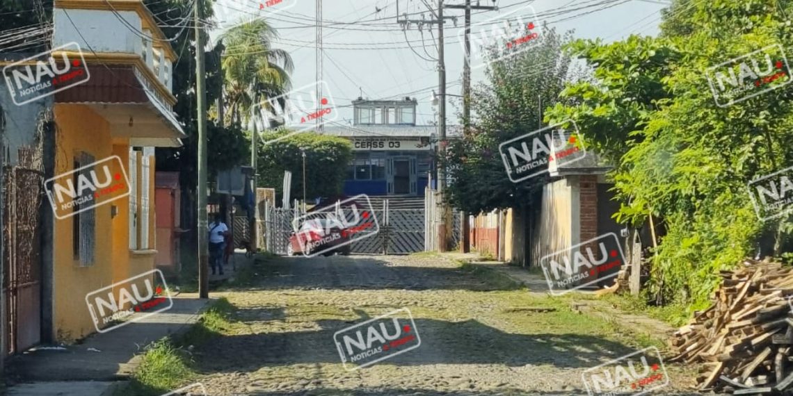 Operativo sorpresa del grupo lobo aseguran una pistola, cuchillos, droga y licor en el CERESO 3 de Tapachula.