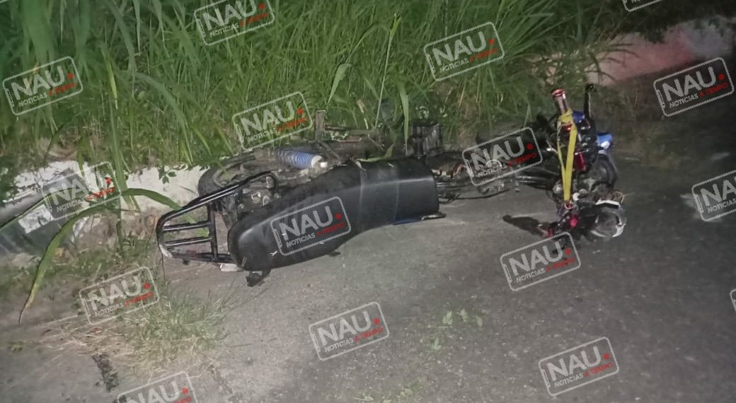 Muere conductor de motocicleta al ser impactado por un vehículo.