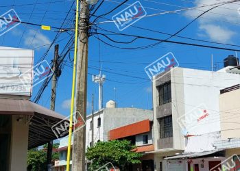 Corto circuito moviliza a los cuerpos de emergencias en Tapachula.