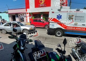 Accidente terminó en riña callejera.