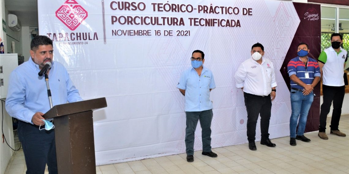 AYUNTAMIENTO REALIZA CURSO-TALLER DE PORCICULTURA PARA ESTUDIANTES DE TAPACHULA.