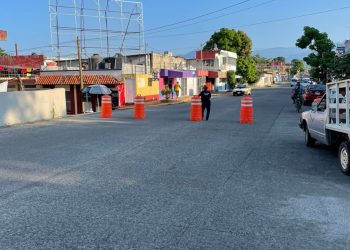 SE CIERRAN VIALIDADES EN PERÍMETROS DE LOS PANTEONES MUNICIPAL Y JARDÍN DE TAPACHULA