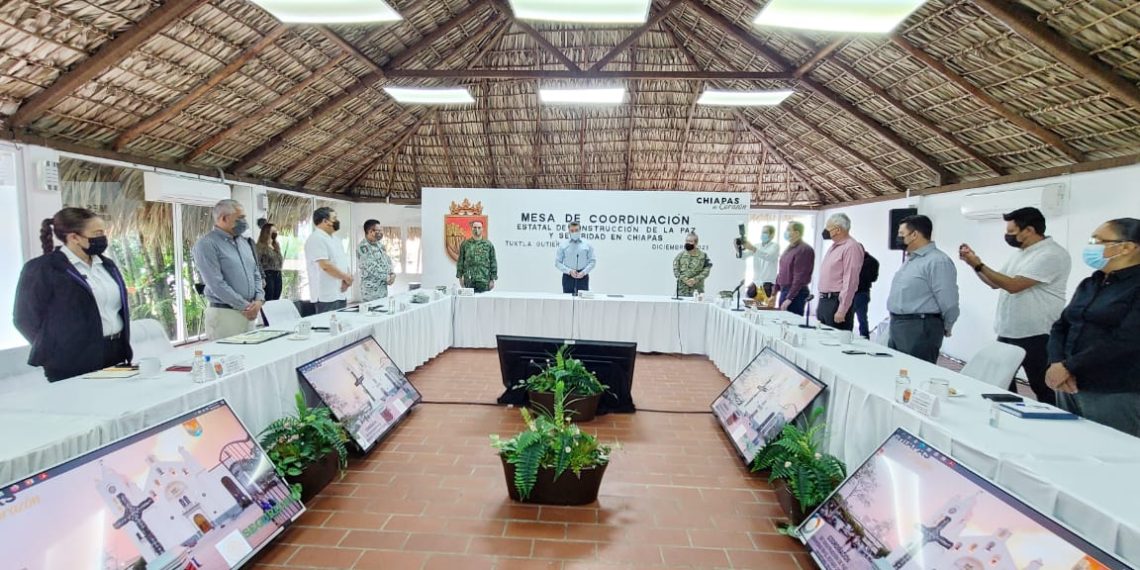 Insiste Rutilio Escandón en el llamado a personas de 15 a 17 años a vacunarse contra el COVID-19