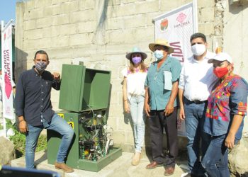 CON AMPLIACIÓN DE ELECTRIFICACIÓN SE VIVE LA CUARTA TRANSFORMACIÓN EN LA COLONIA LOS LIRIOS
