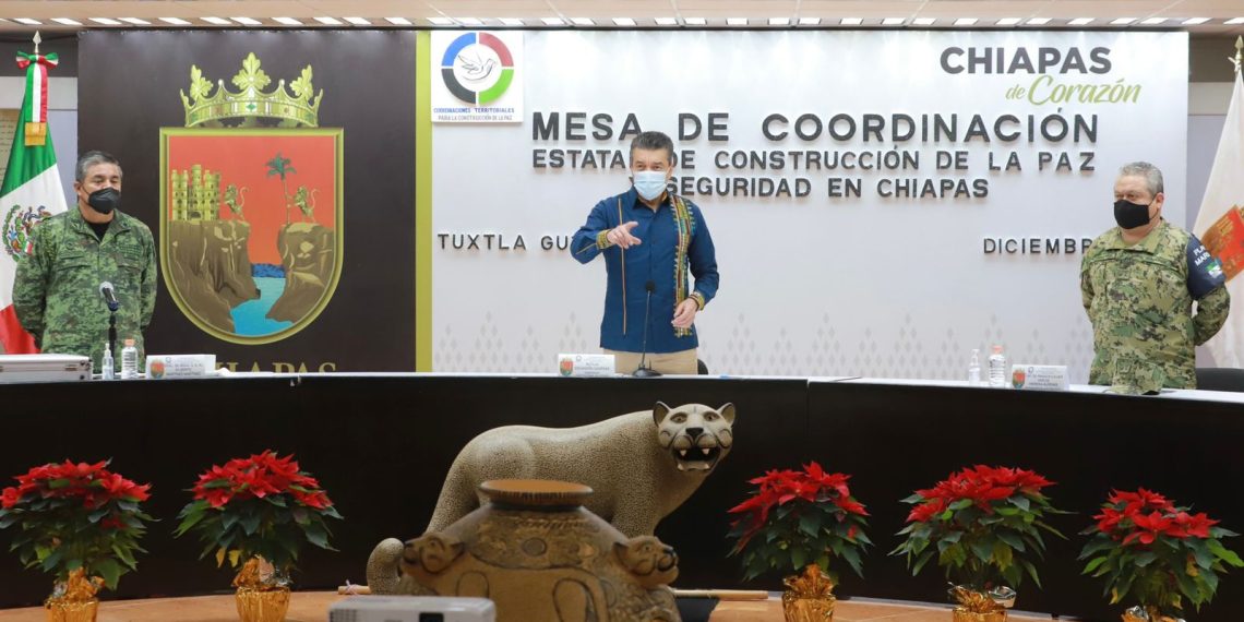 Llegan a Chiapas más de 102 mil 960 vacunas para avanzar en inmunización contra COVID-19: Rutilio Escandón