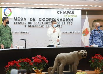 Presenta Rutilio Escandón al nuevo comandante de la VII Región Militar, Armando Montaño Ponce