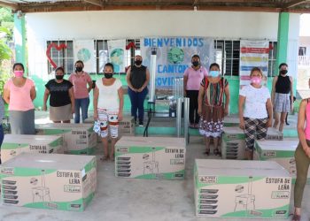 SDIF TAPACHULA ENTREGA ESTUFAS ECOLÓGICAS EN COMUNIDADES RURALES