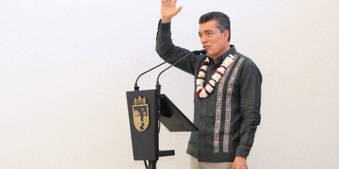 Rutilio Escandón inaugura oficinas del Registro Civil en Villa Corzo