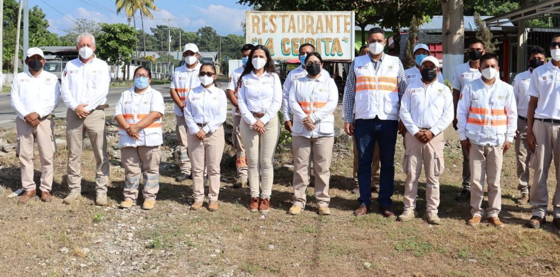 En Tuxtla Chico, el edil Julio Gamboa da banderazo al Operativo Guadalupe-Reyes.