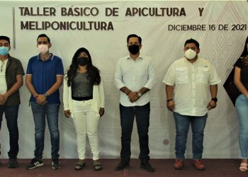 SE INCENTIVA LA APICULTURA EN TAPACHULA CON CURSO TALLER A PRODUCTORES