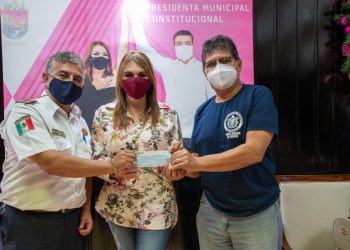 PRESIDENTA ROSY URBINA RATIFICA COMPROMISO CON LOS BOMBEROS Y CON LA SEGURIDAD
